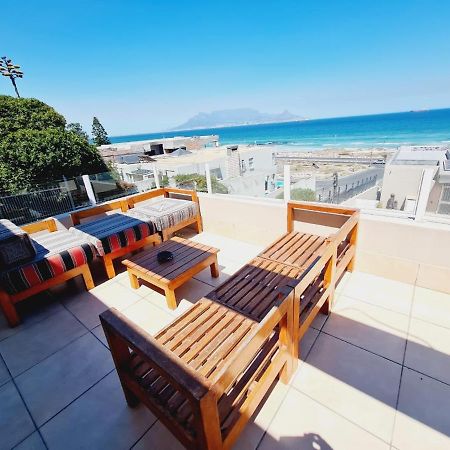 2Whitewaters Bloubergstrand Homestay Екстериор снимка