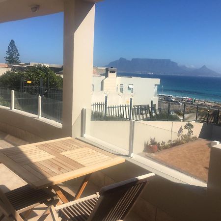 2Whitewaters Bloubergstrand Homestay Екстериор снимка