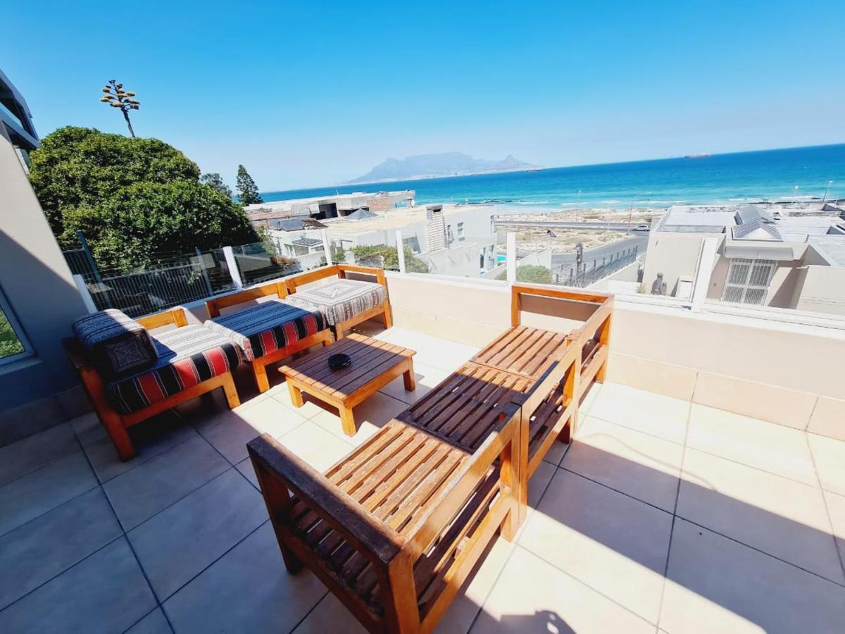 2Whitewaters Bloubergstrand Homestay Екстериор снимка