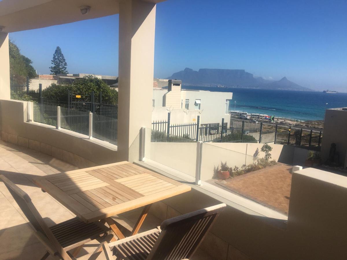 2Whitewaters Bloubergstrand Homestay Екстериор снимка