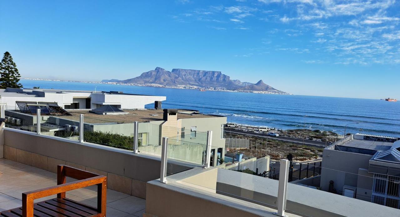 2Whitewaters Bloubergstrand Homestay Екстериор снимка