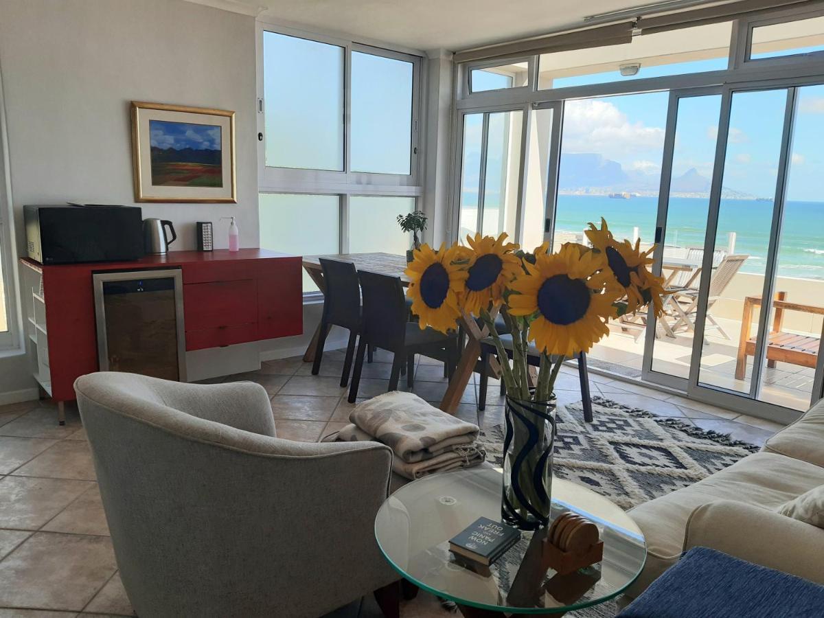 2Whitewaters Bloubergstrand Homestay Екстериор снимка